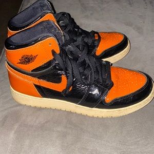 Black and orange size 6.5